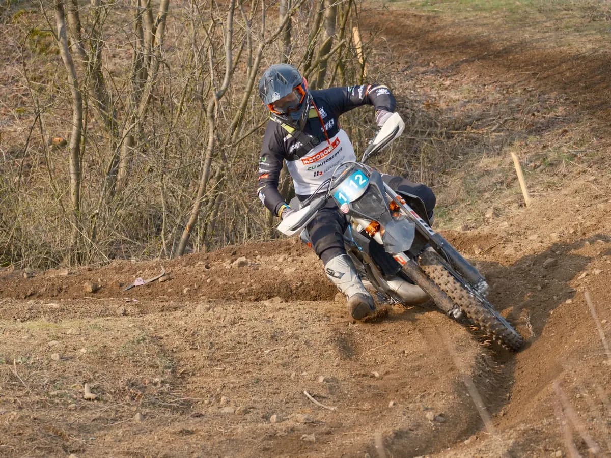Trail & Mid-Weight Enduro — electric dirt bike department